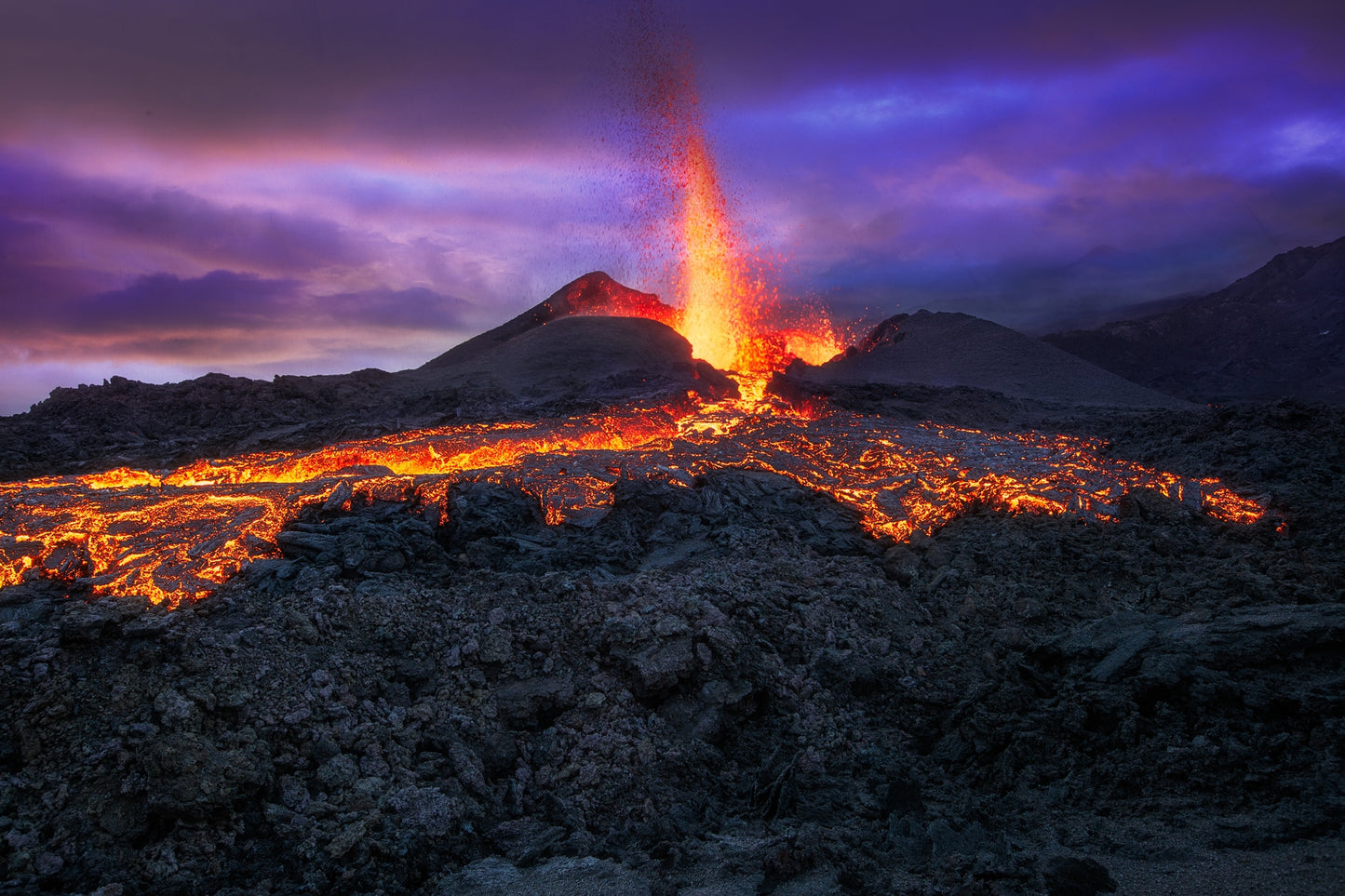Photo Art Wall Mural-VOLCANO-(6627)-NON WOVEN-Wallpaper-Sky Mountains Lava XXL